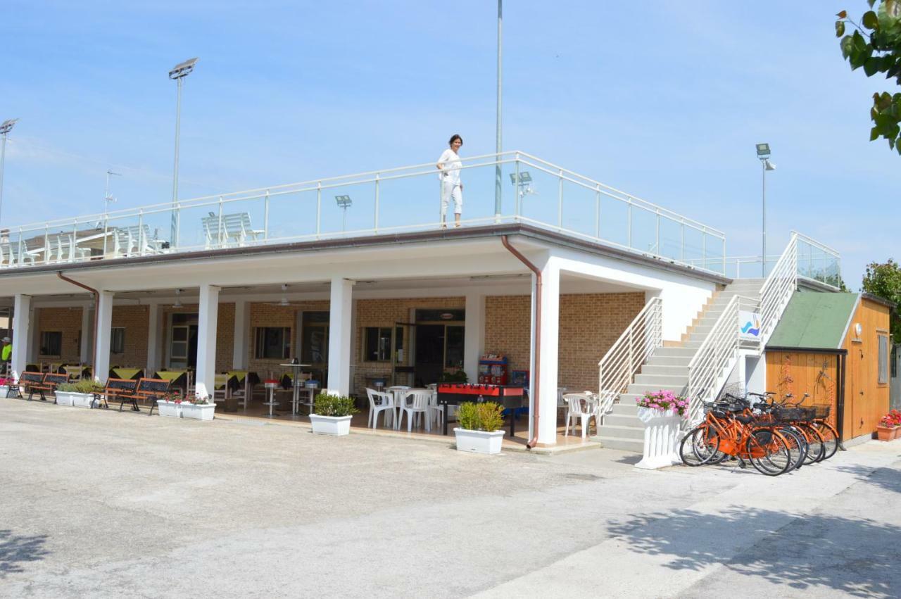 Camping Tre Archi Lido di Fermo Exteriör bild