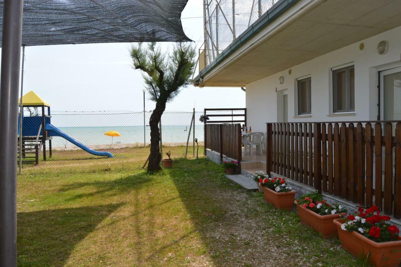 Camping Tre Archi Lido di Fermo Exteriör bild