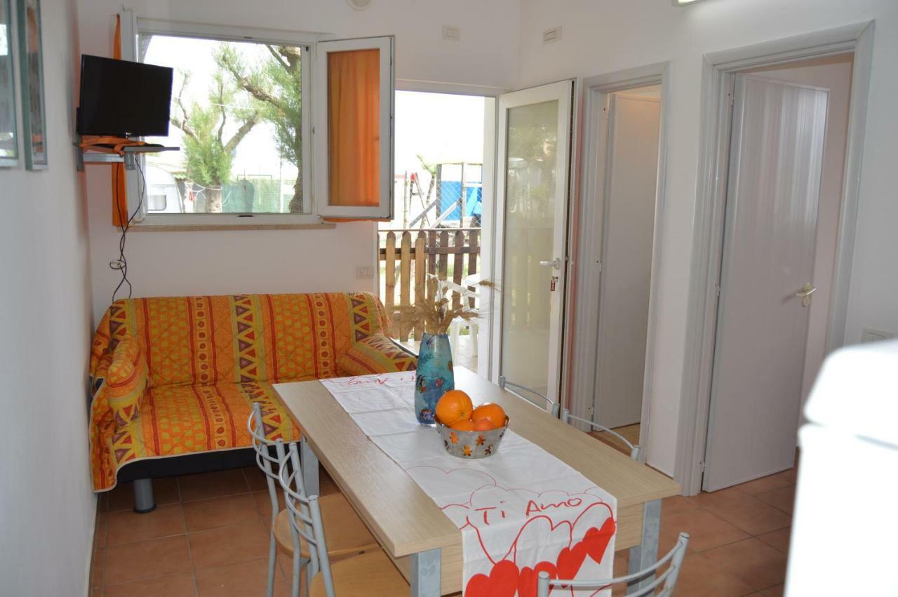 Camping Tre Archi Lido di Fermo Exteriör bild